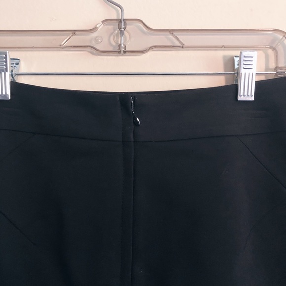 🎉 HP x2 🎉 | H&M | Black Fitted Pencil Skirt - Picture 5 of 8